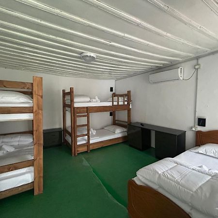 Gorica'S Bridge Hotel Берат Экстерьер фото