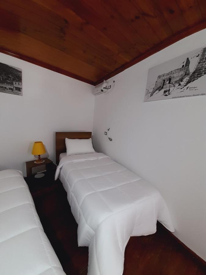Gorica'S Bridge Hotel Берат Экстерьер фото