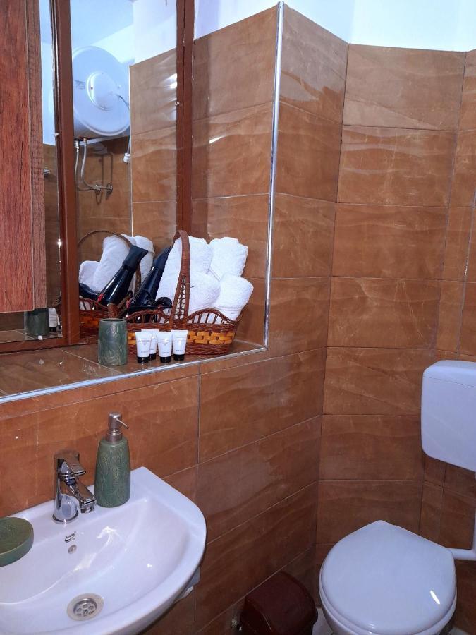 Gorica'S Bridge Hotel Берат Экстерьер фото