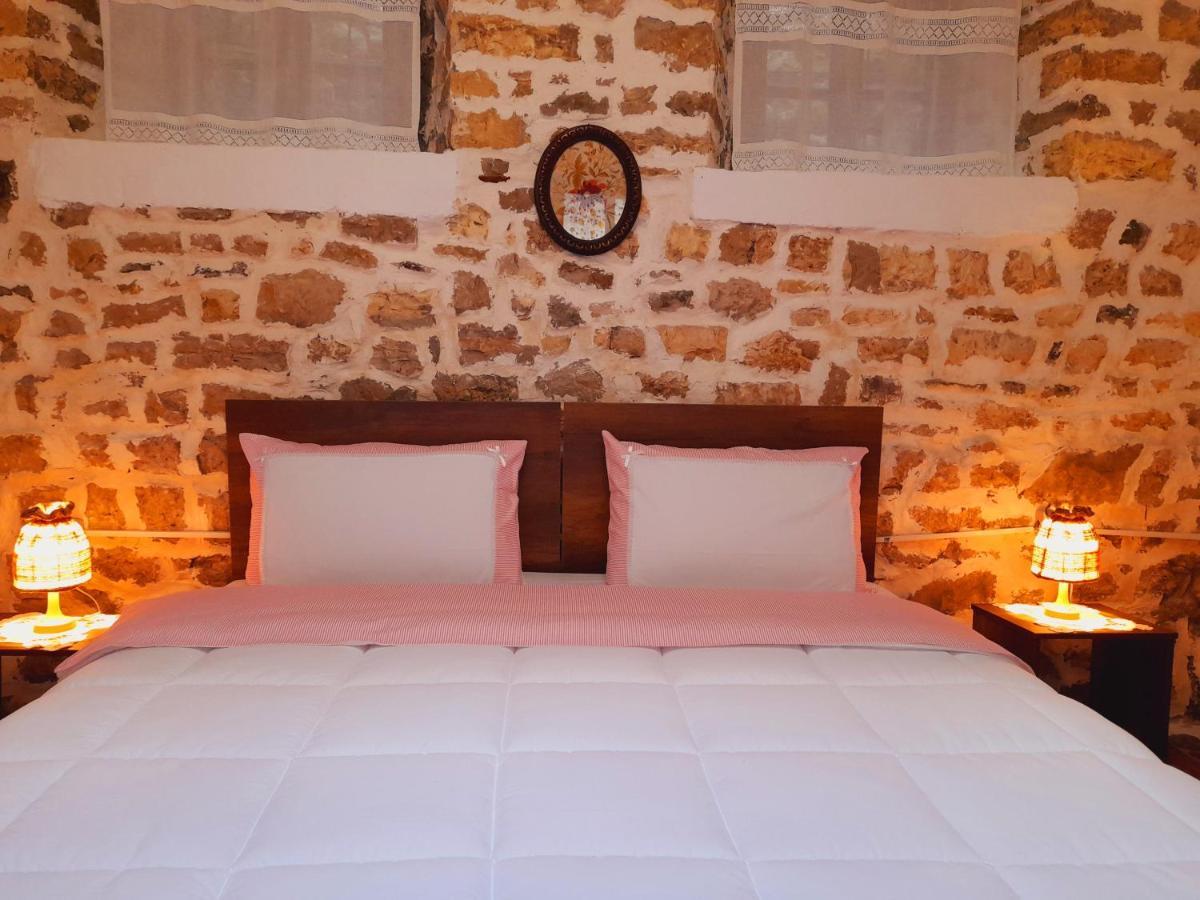Gorica'S Bridge Hotel Берат Экстерьер фото